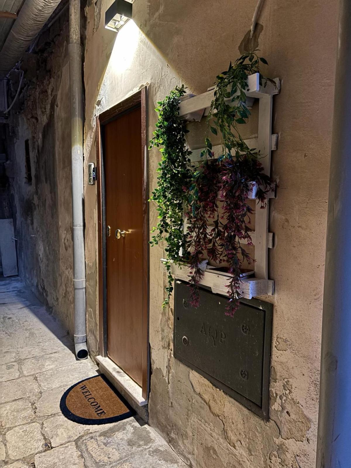 Il Palazzino Apartment Taranto Luaran gambar